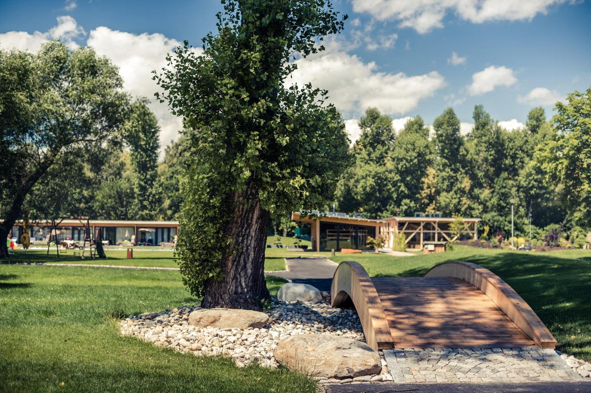 צ'סקה בודיוביצה Villa Resort & Organic Spa - Zahajen Prodej Letni Sezony מראה חיצוני תמונה