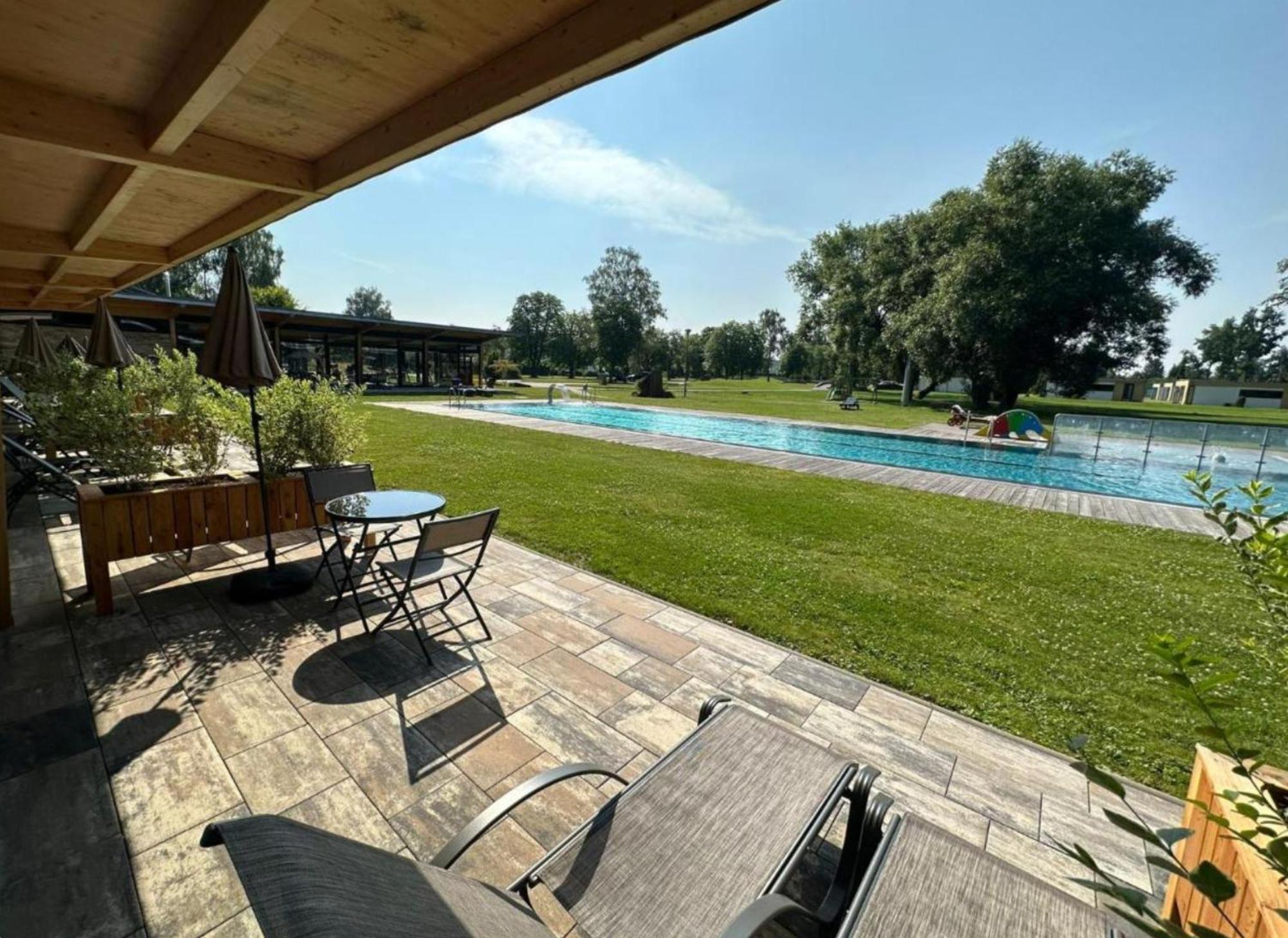 צ'סקה בודיוביצה Villa Resort & Organic Spa - Zahajen Prodej Letni Sezony מראה חיצוני תמונה